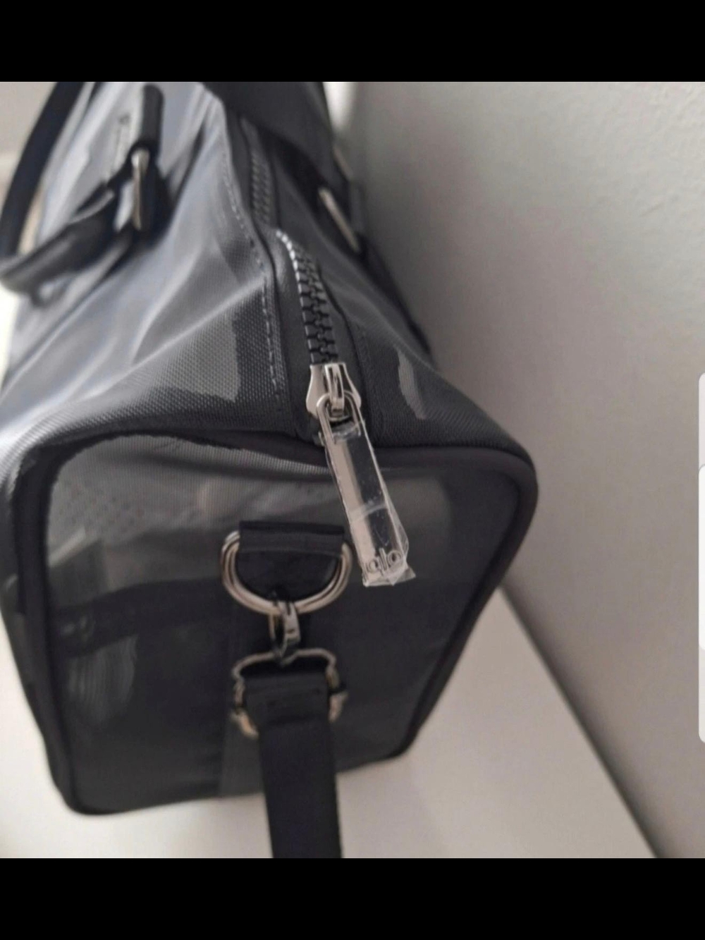 Alo Yoga Black Gym Bag - Picture 4 of 5